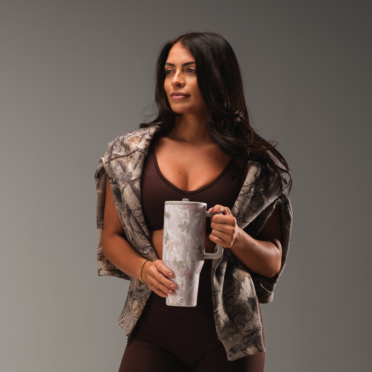 camo-32oz-946ml-j2 TRVL32-Camo-5-WPI.png